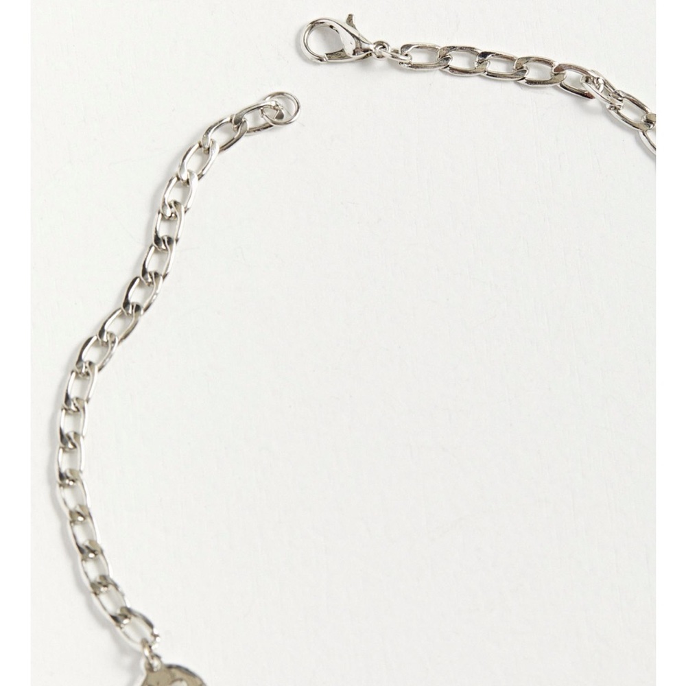 UO Happy Face Chain Necklace Sliver - Picture 3 of 3